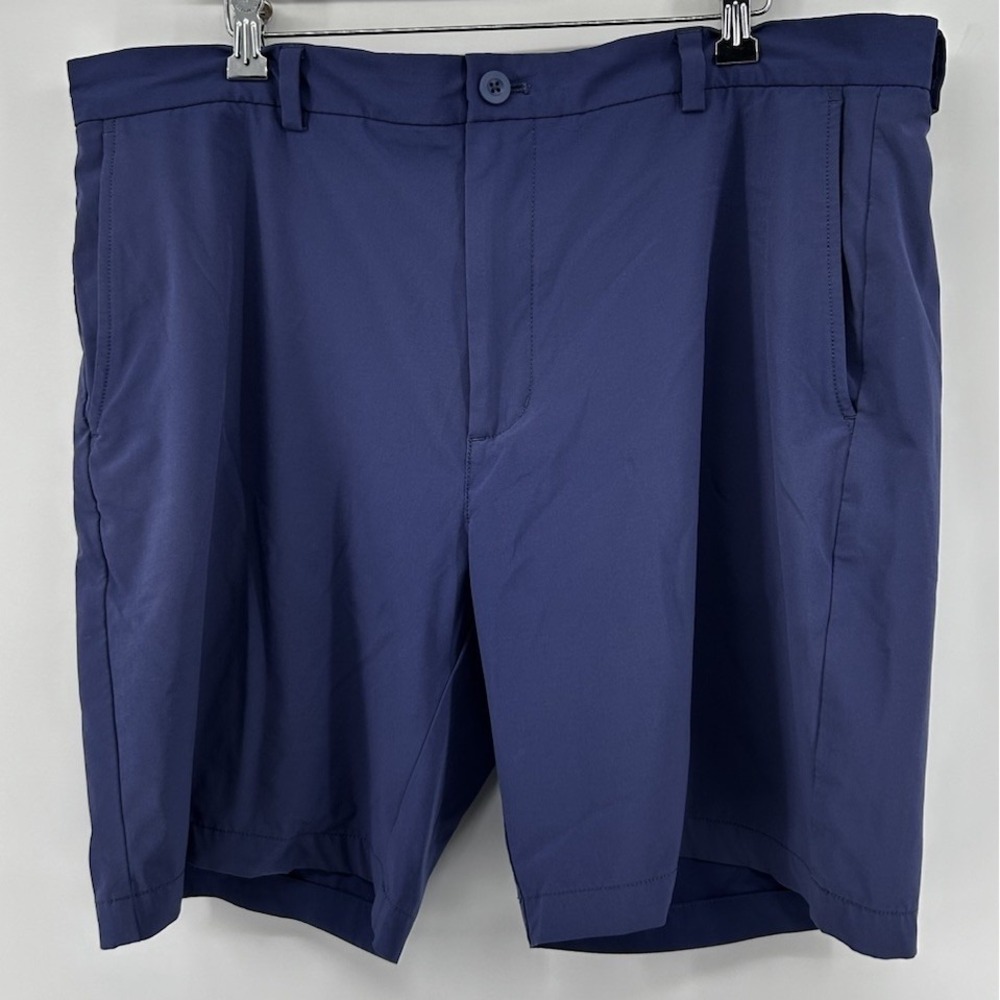 Vineyard Vines Performance Polyester Blue Flat front shorts Men's Size 38